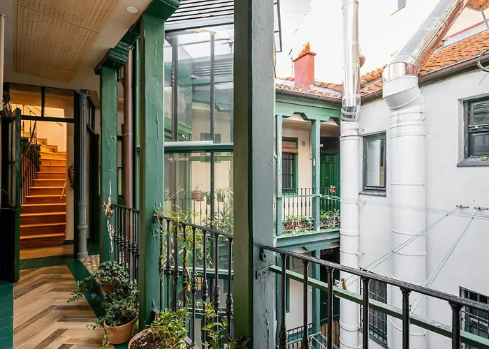 Flamenco Style Apartment Palacio Real, La Latina